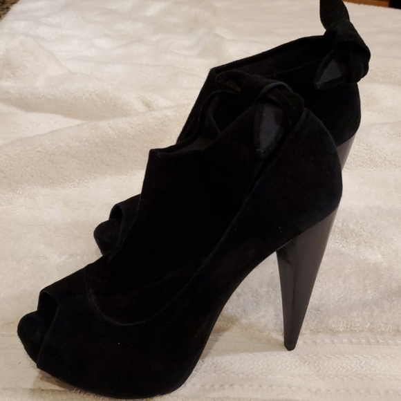 Bakers Shayne Suede Bootie - Picture 5 of 9